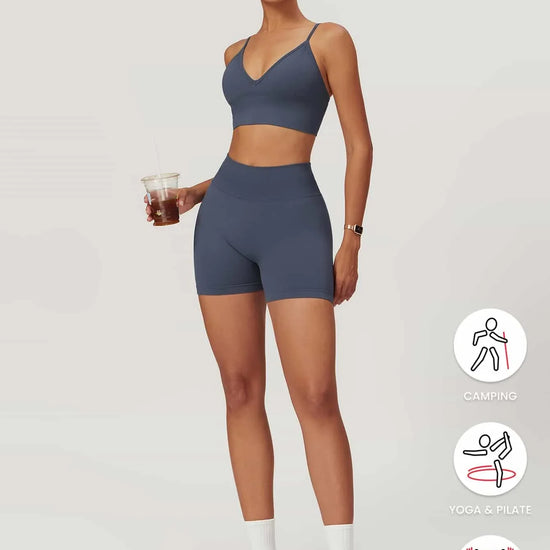 Maskert AirSoft Seamless Camisole Sports Two-Piece Set Urban Blue Holding coffee Full Body Pose
