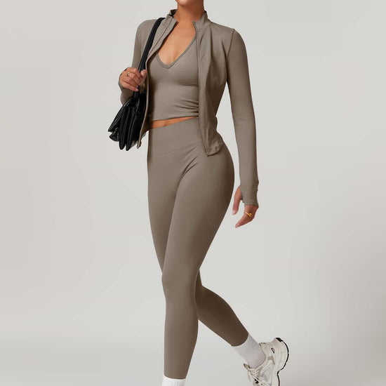 Maskert AirSoft Seamless Tight Fitting Long Sleeve Set Soft Brown Front Pose 2