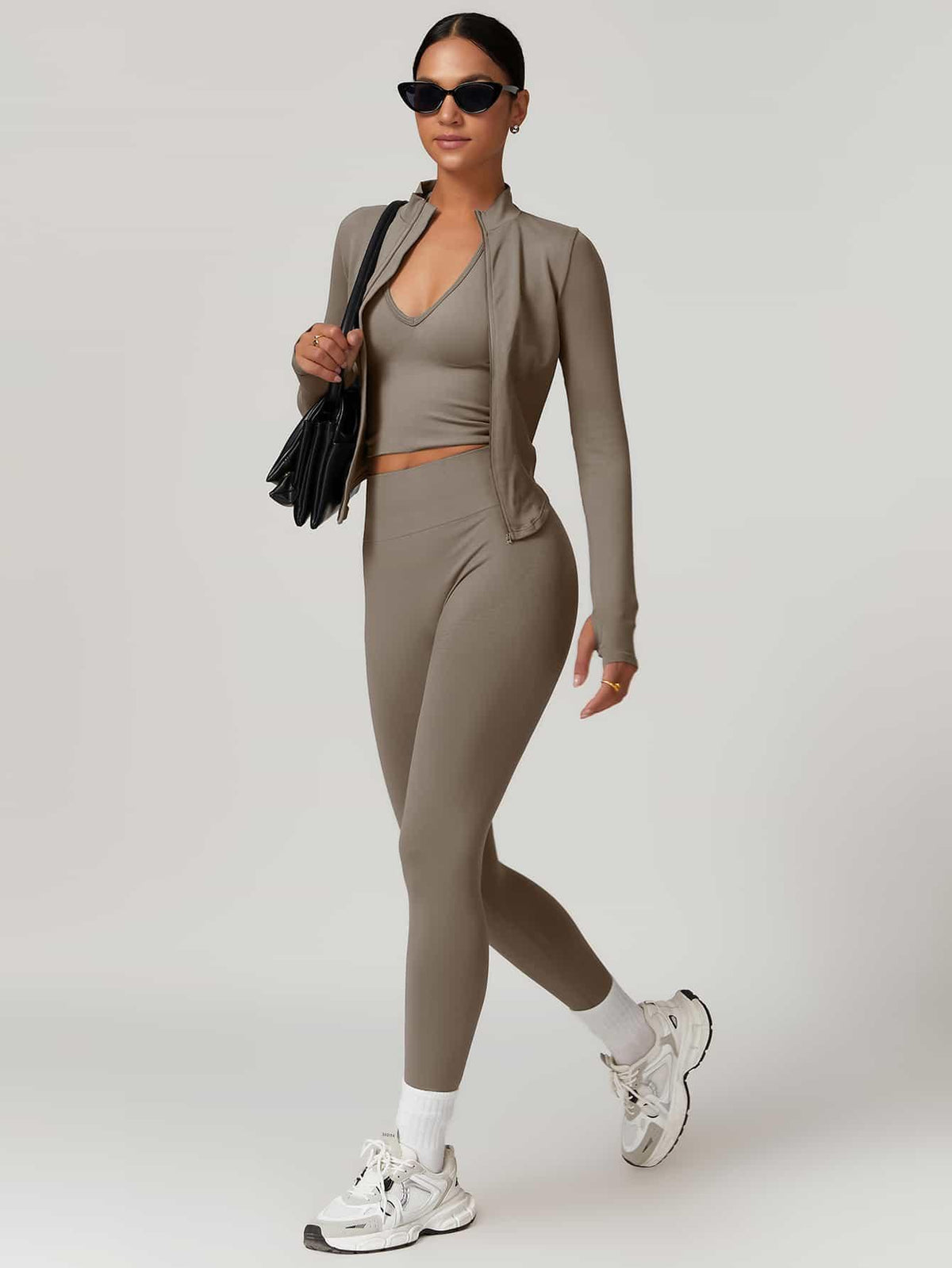 Maskert AirSoft Seamless Tight Fitting Long Sleeve Set Soft Brown Front Pose 2