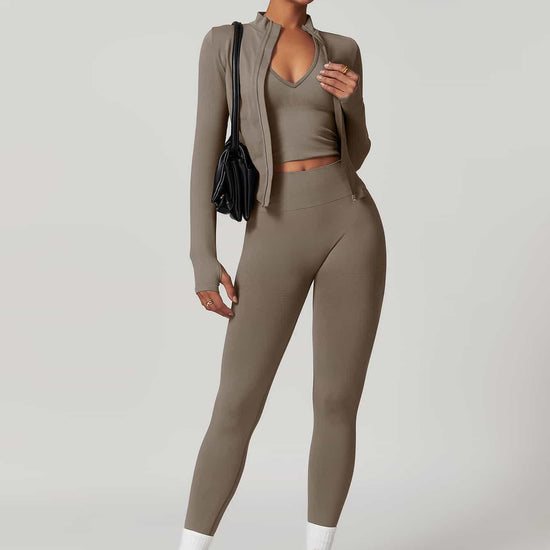 Maskert AirSoft Seamless Tight Fitting Long Sleeve Set Soft Brown Front Pose 3