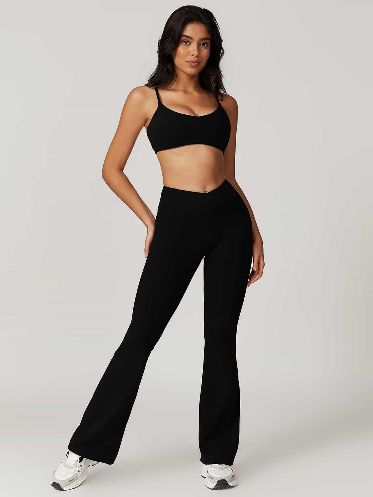 Maskert Move & Flow Medium Support Cropped Yoga Set Black Front