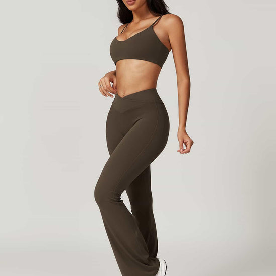 Maskert Move & Flow Medium Support Cropped Yoga Set Coffee Brown Side Pose 2