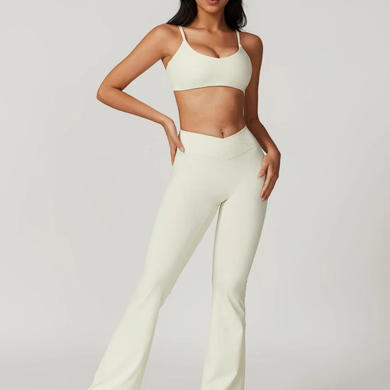 Maskert Move & Flow Medium Support Cropped Yoga Set Creamy White Front Pose 2