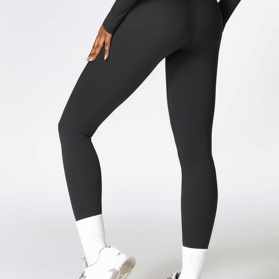 Maskert Move & Flow Solid Long Sleeve Sports Set Black Front Bottom Detail