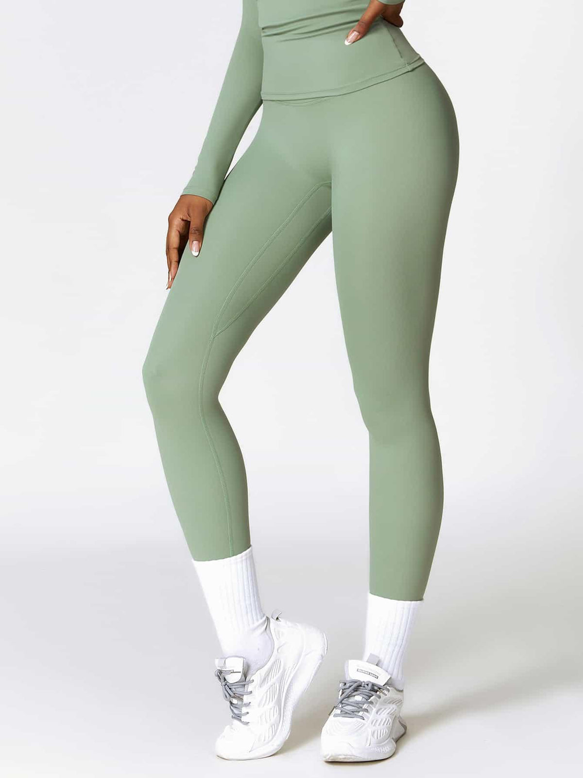 Maskert Move & Flow Solid Long Sleeve Sports Set Sage Green Bottom Detail