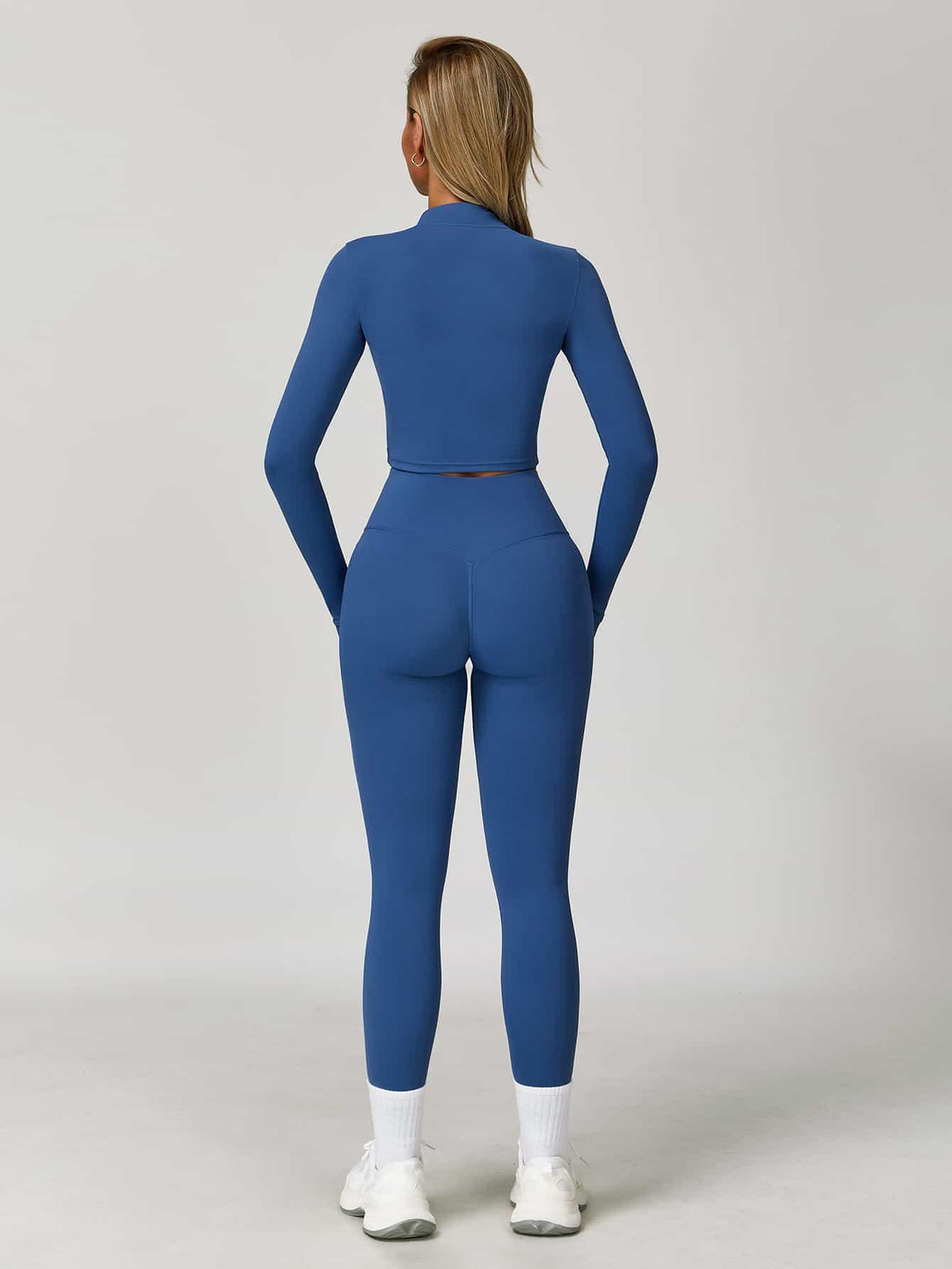 Maskert Women's Long Sleeve Workout Activewear Set Ocean Blue Back Full Body