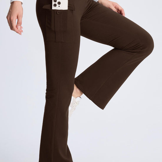 MASKERT Women¡¯s Fleece Lined Flare Pants, High Waist Stretch Casual Pants with Cargo Pockets, Soft Warm Bootcut Pants for Fall Winter - Brown - L - 31