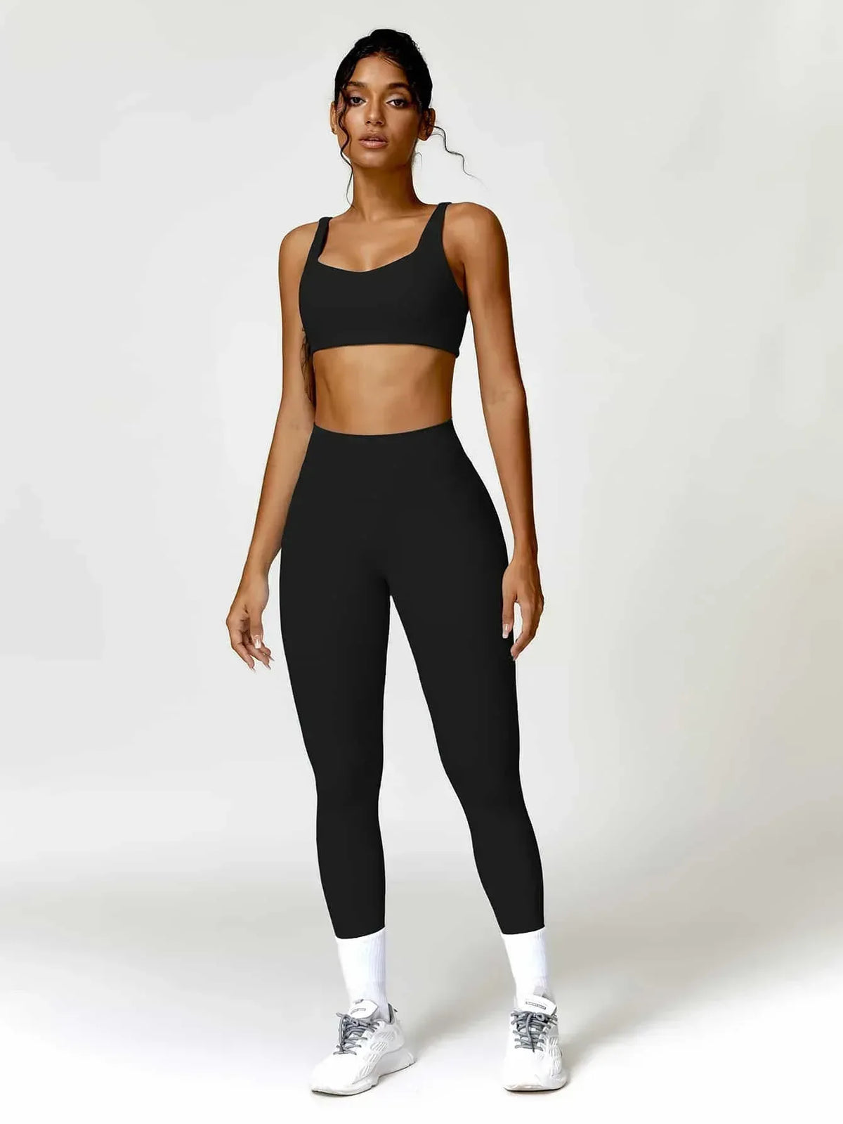 Curve-Defining High Waist Ruched Pants 25'' - MASKERT - Black / S