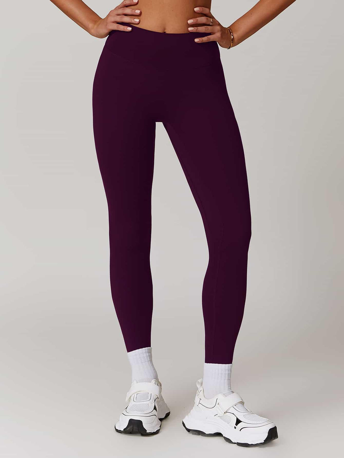 Curve-Defining High Waist Ruched Pants 25'' - MASKERT - 