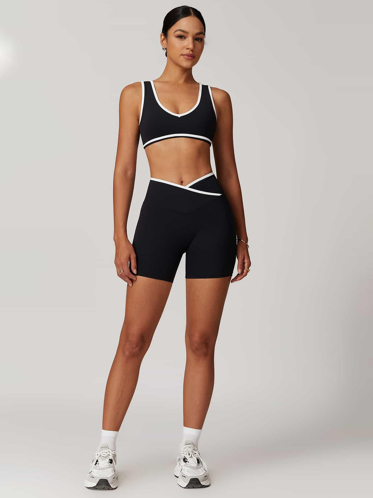 V-Neck Colorblock Sports Suit - MASKERT - Snow / S